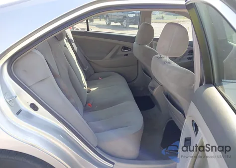 2007 Toyota Camry Le z USA, uszkodzony, nr VIN 4T4BE46K97R007057